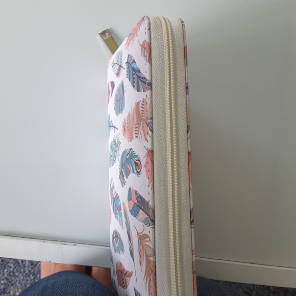 LAST 1! 🎉HP Feather full size zip wallet - Picture 4 of 4